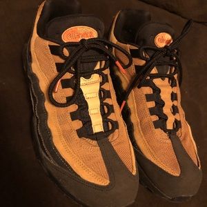 AIR MAX 95 ESSENTIAL 'COSMIC CLAY' Mens sneakers